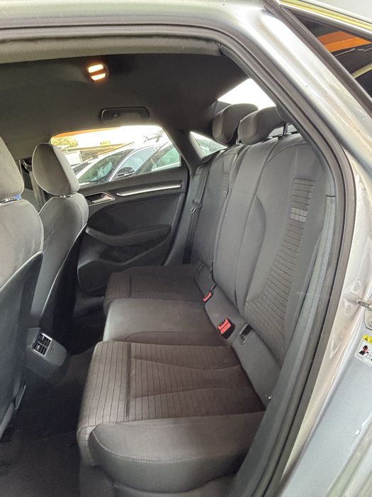 Audi A3 Limousine S-tronic Look RS3 2018 130 mil km Aceito retoma