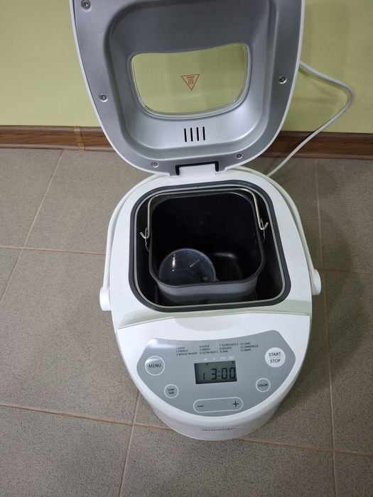 Хлібопічка Gorenje BM910W