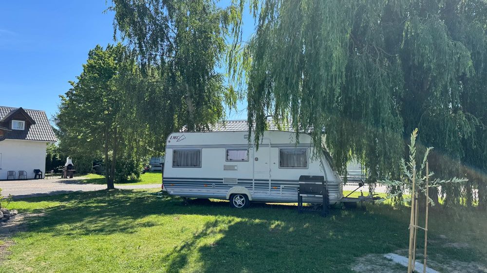 Miejsce postojowe dla camperów i przyczep kempingowych i namiotów - 2ha blisko natury