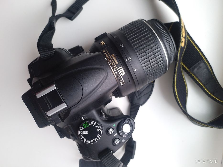 Фотоапарат Nikon 5000