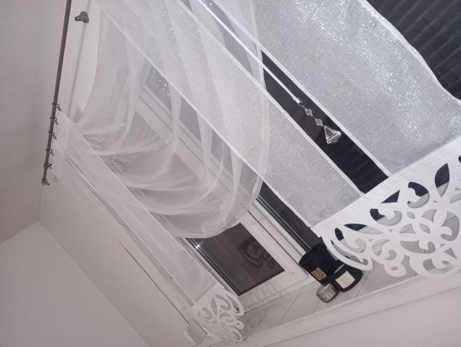 Nowa firana z krysztalkami 200/140