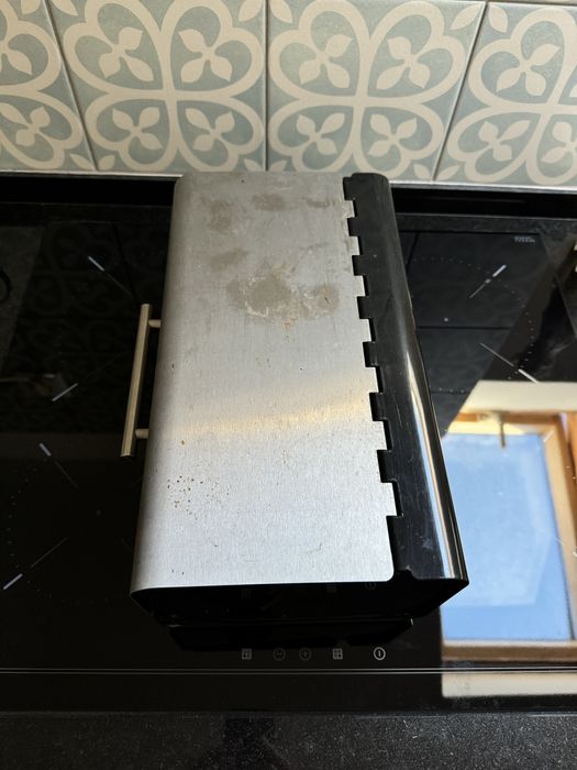 Caixa para guradar o Pão