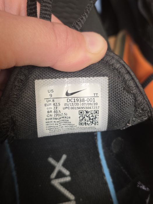 Nike Air Max 270 czarne pomarańczowa poduszka 42.5