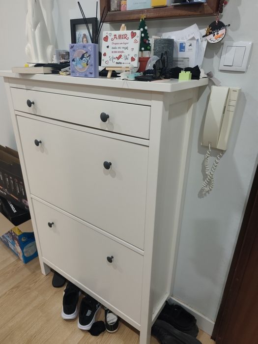 Vendo sapateira IKEA
