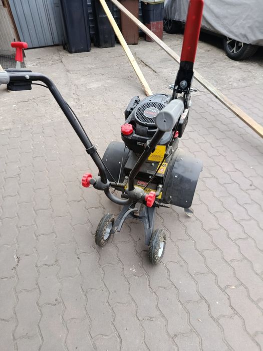 Glebogryzarka spalinowa