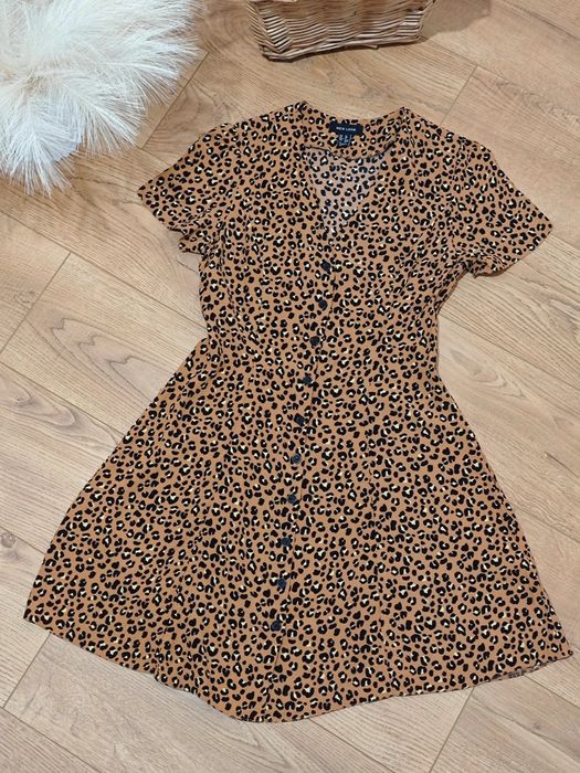 Sukienka z krótkim rękawem na guziki w panterkę. 100% Wiskoza! Rozm M