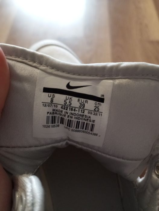 Sprzedam buty Nike damskie rozmiar 39