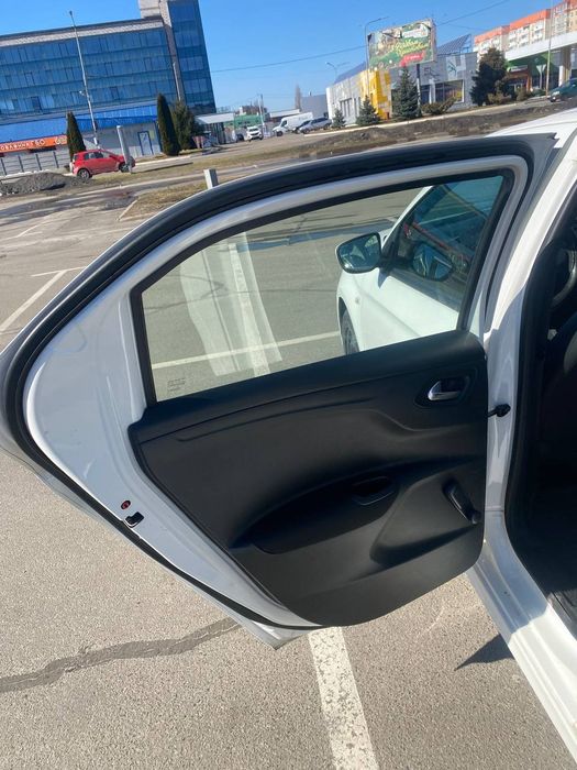 Citroën C-Elysee 1.6 газ/бензин