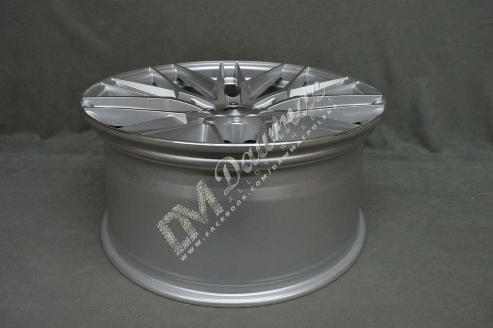 Felgi JAPAN RACING JR28 22'' 10,5 ET18 5x112 BLANK Silver MachinedFace