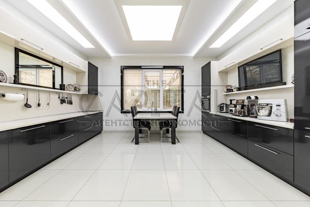 Оренда будинку Київ, Подільський район, ул. Сунична, 154 ТЕРМІНОВО