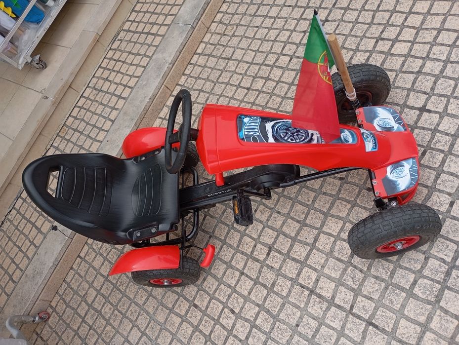 Carting  pedais para crianças