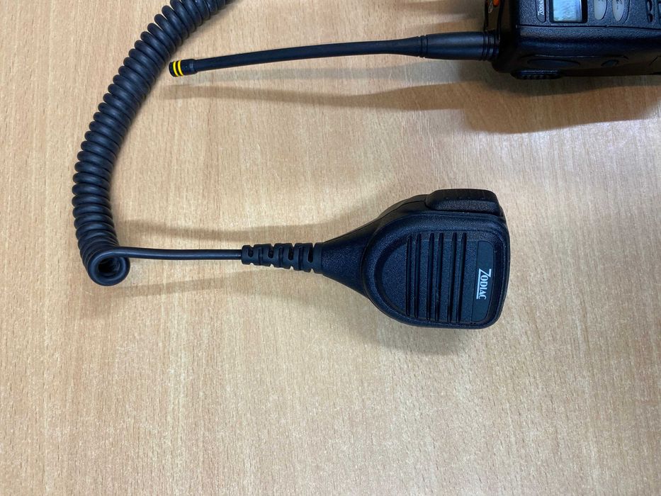 Profesjonalny radiotelefon Zodiac Proline+ 400 UHF + Gruszka