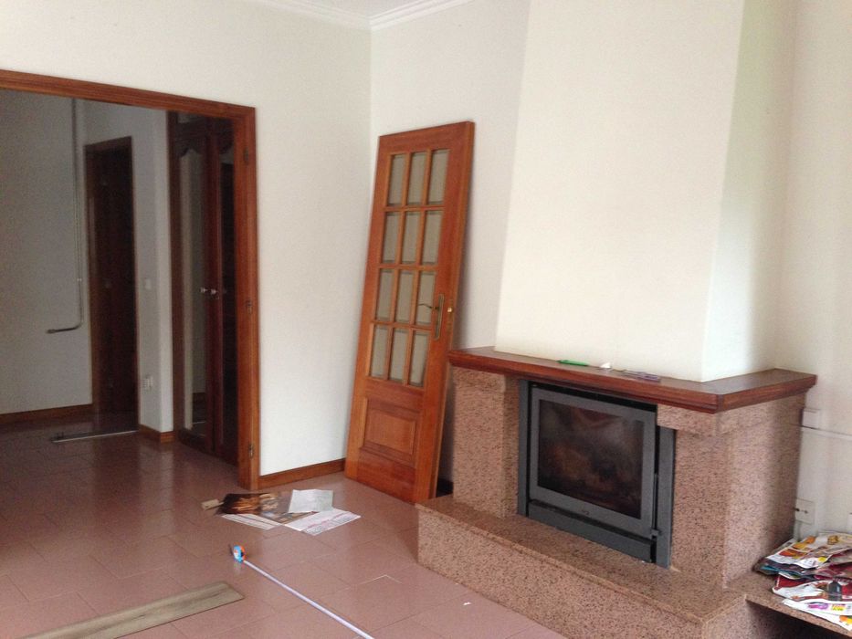 Portas interiores em madeira com vidro biselado