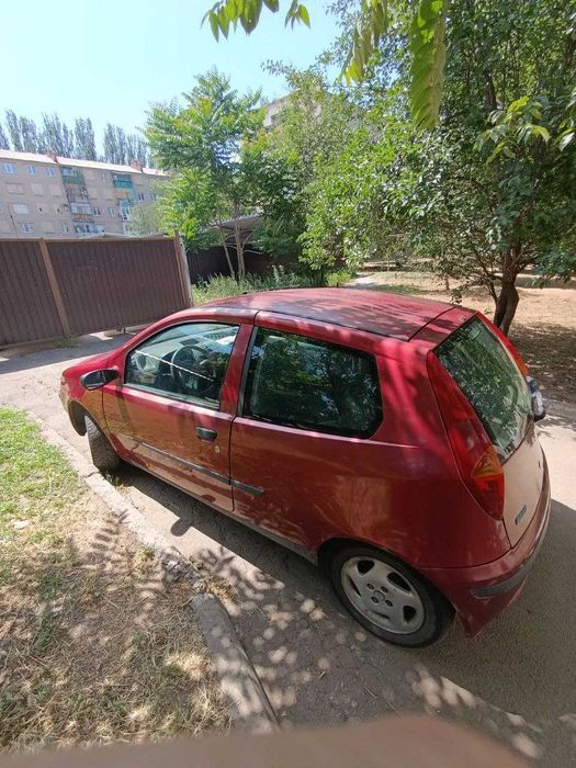 Продам бойового напарника Fiat Punto 2 газ/бензин
