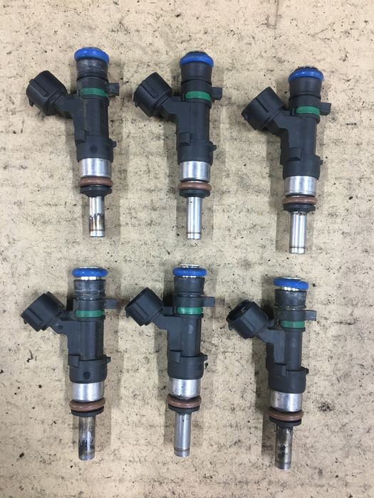 Форсунка Renault Dacia Clio Symbol Sandero Captur Logan 0.9 TCE.