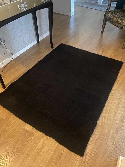 Carpete retangular preta