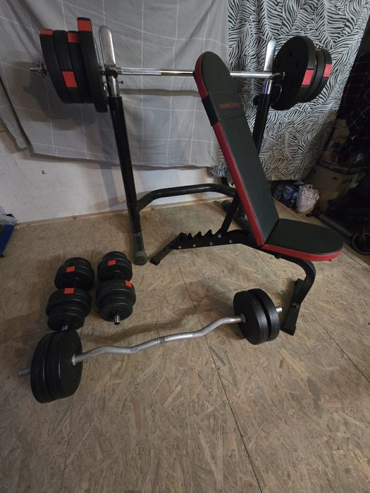 Obciążenie,ławeczka, sztanga,hantle,stojaki.