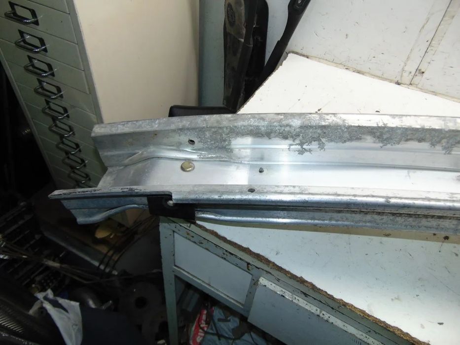 Saab 95 reforço para-choques " usado em bom estado