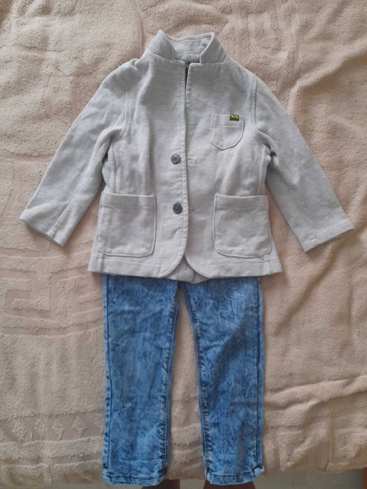 Продам на хлопчика одяг