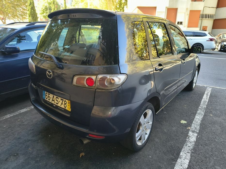 Mazda 2 1.2 gasolina 2005