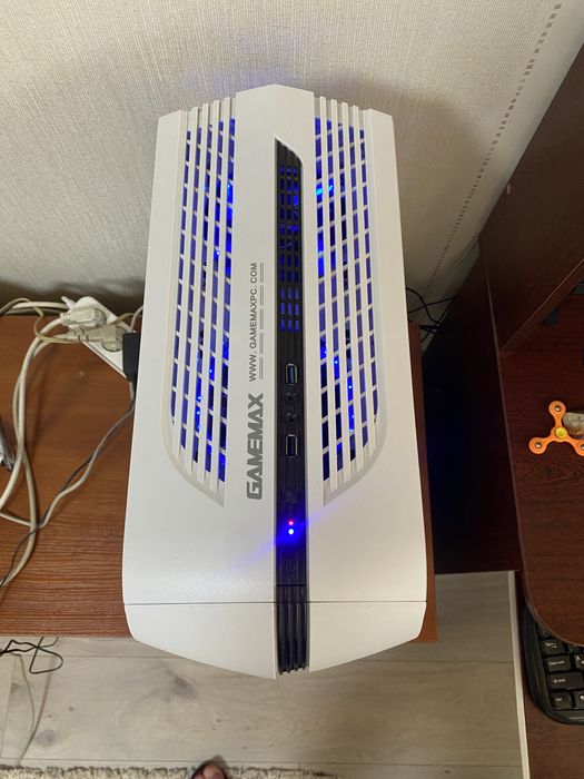 Продам свій компютер