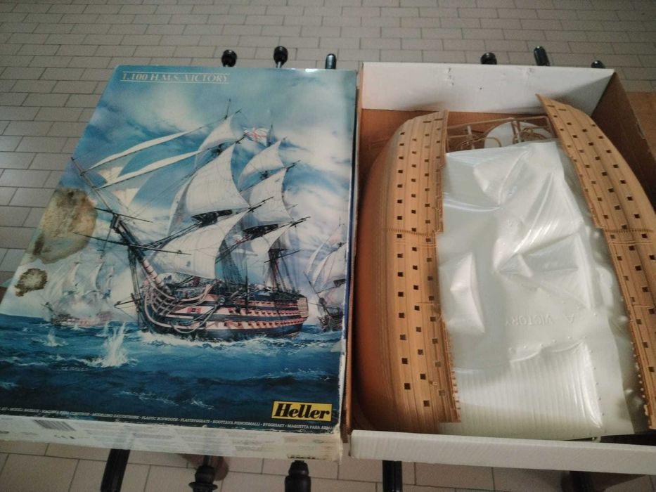 Kits Modelismo Naval - H.M.S. Victory + Galeão Espanhol