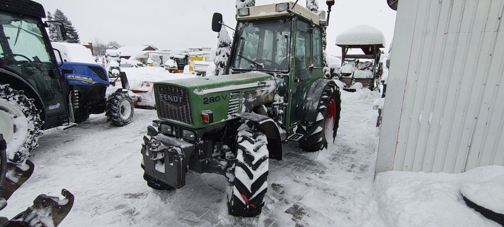 Ciągnik sadowniczy Fendt 260V  280V