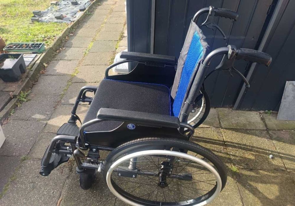 Wózek inwalidzki aluminiowy