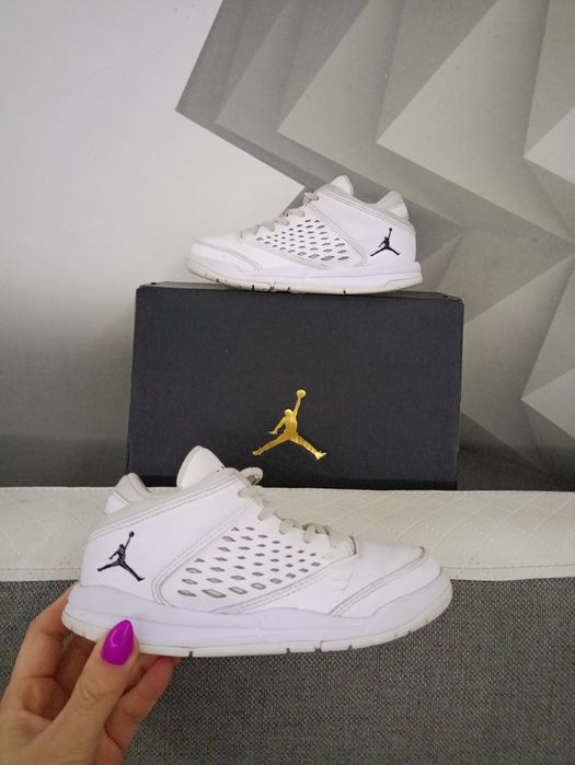 Buty sportowe Nike Air Jordan Flight rozmiar 28 chłopięce