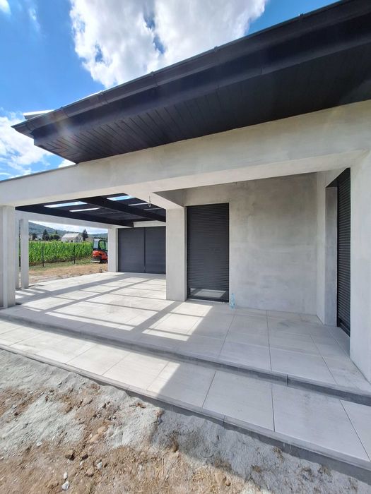 Brukarstwo Bruki Układanie kostki Tarasy kostka brukowa granitowa