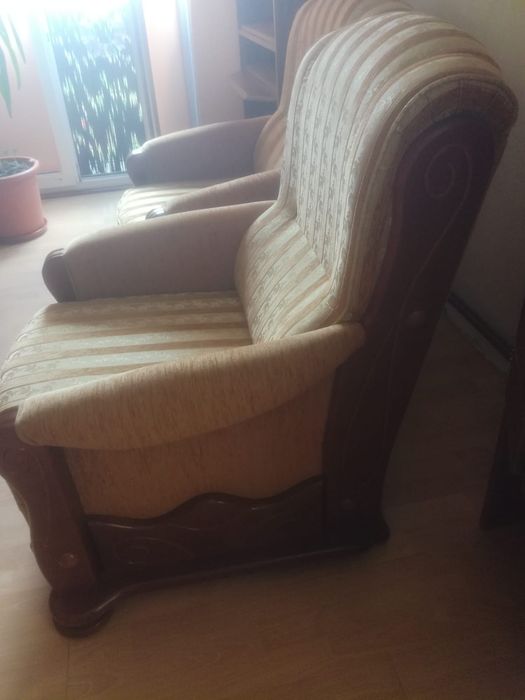 Komplet mebli  kanapa i dwa fotele