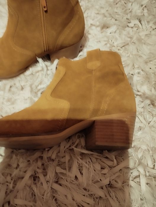 Damskie botki Gino Rossi