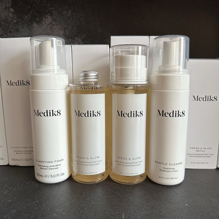 Тонік PRESS & GLOW Medik8 Gentle Cleanse Clarifying foam пінка розмари