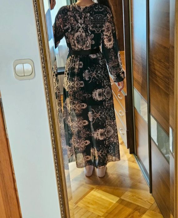 Długa elegancka sukienka