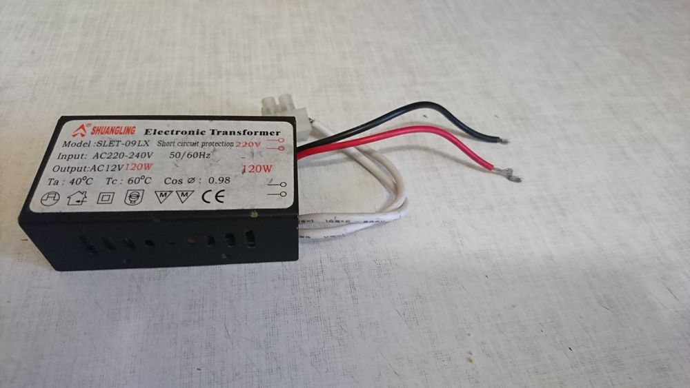 Преобразователь напряжения с 220 на 12В