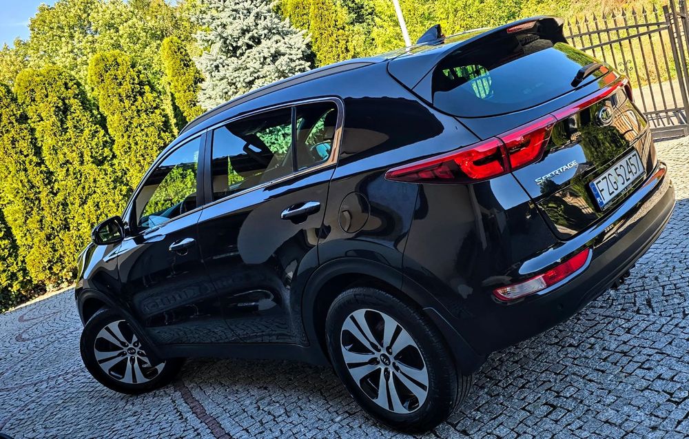 Kia Sportage 1.6i z P0LSKiEG0 SAL0NU BUiSNES-LiNE-HAK-Bi-XENON/LED-Navi-Kam-Zamiana