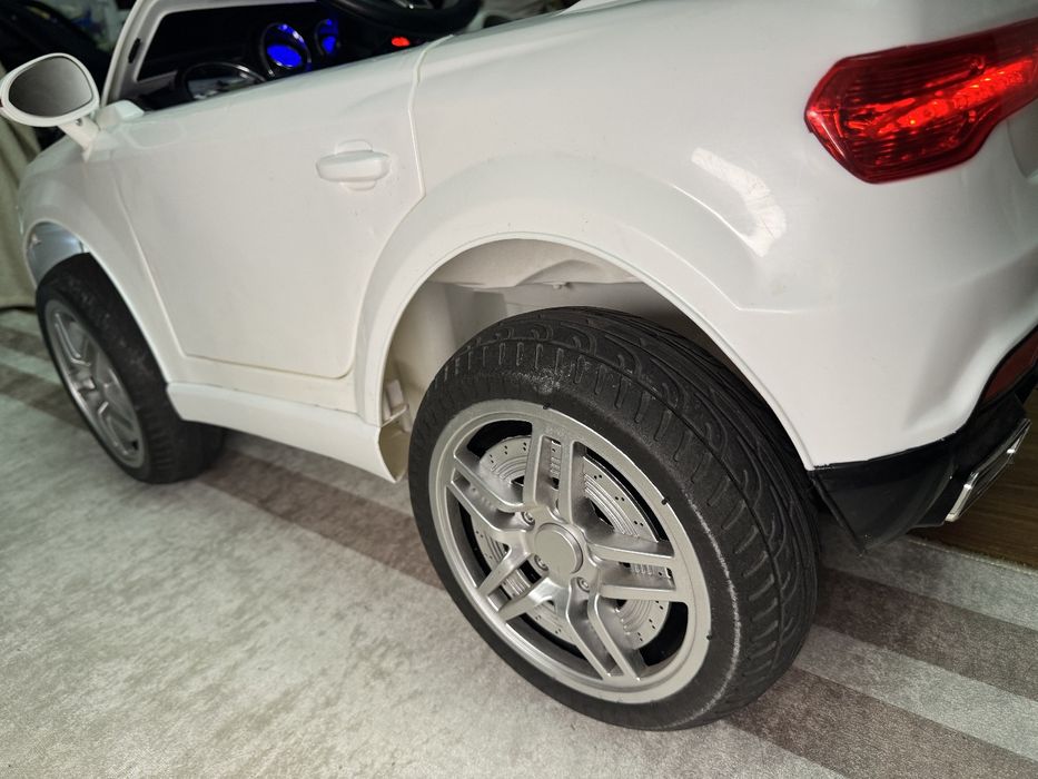 Дитячий електромобіль BMW (2 мотори по 30W) Bambi M 3180EBLR-1 Білий