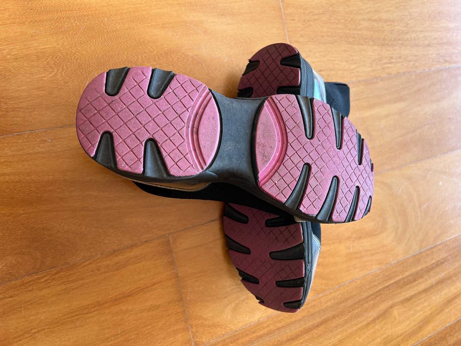 Tenis Desigual em preto