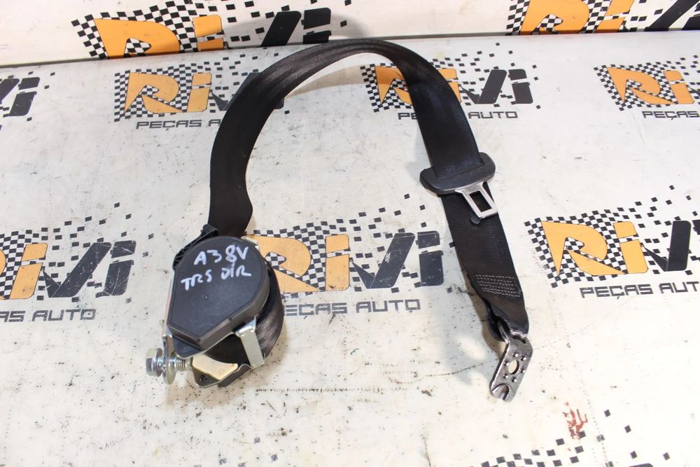 Cinto trás direito AUDI A3 (8V1, 8VK)