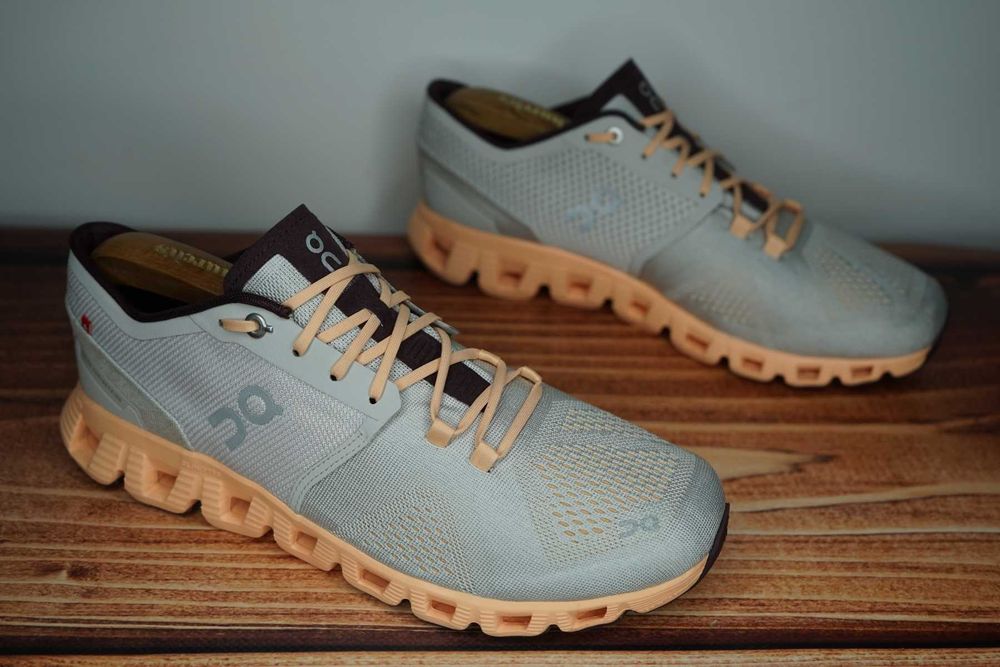 ON Running_Cloud X_Sneakersy Sportowe Running Damskie Buty_42.5_27.5cm