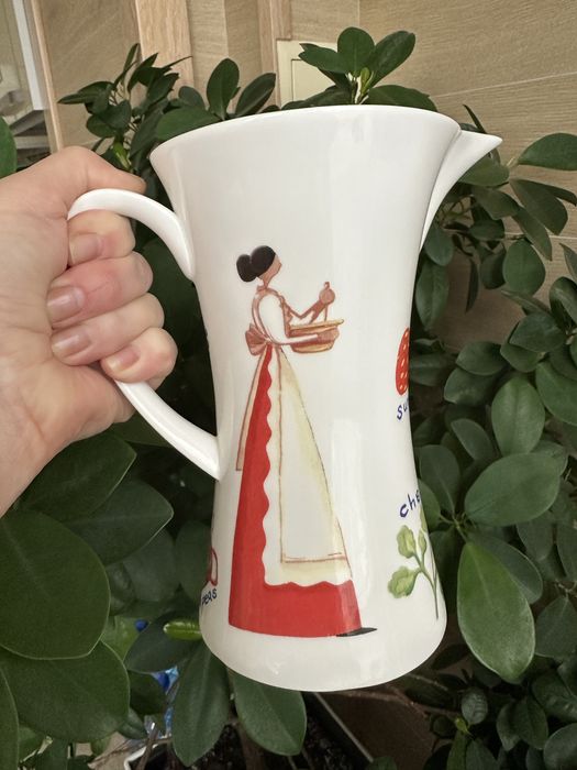 Рідкісний глечик "Walk Tall" William Edwards, Велика Британія