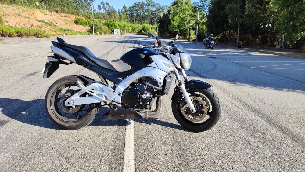 Suzuki GSR 600cc
