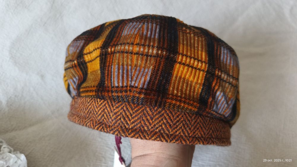 Kaszkiet 8-paneli sztruks Alfonso D'Este XL 60-61 cm