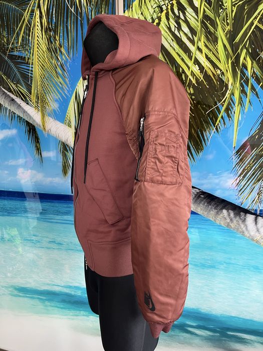 Kurtka bomberka Nike