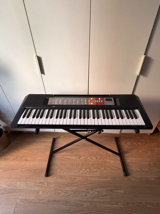 Keyboard Yamaha PSRE223