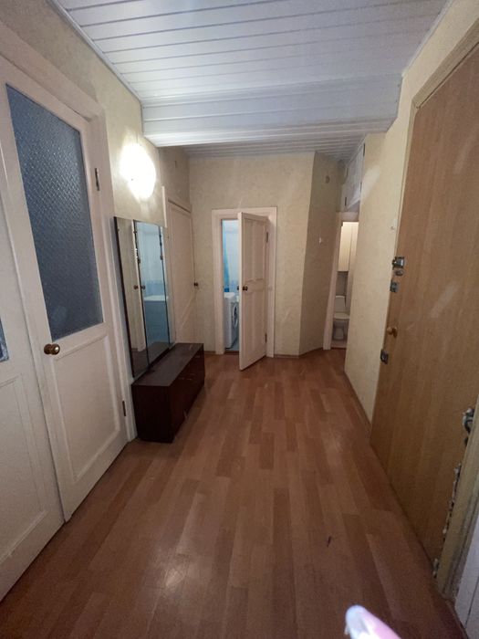 Продам 2 комн. квартиру с ремонтом