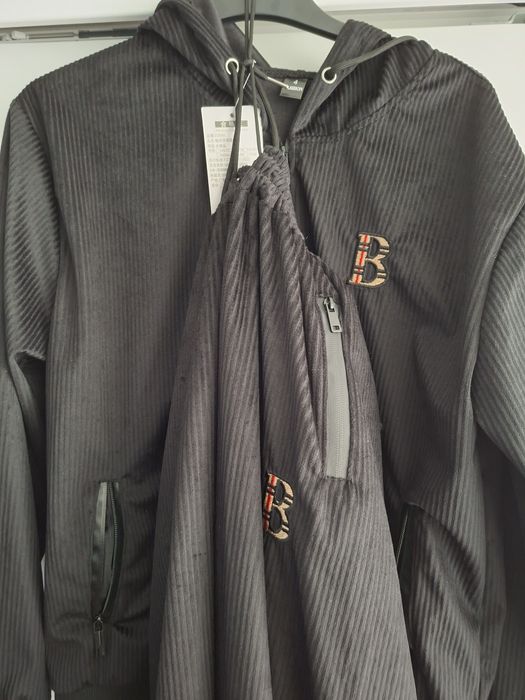 Dres  ,welur ,czarny ,nowy,rozmiar S/M