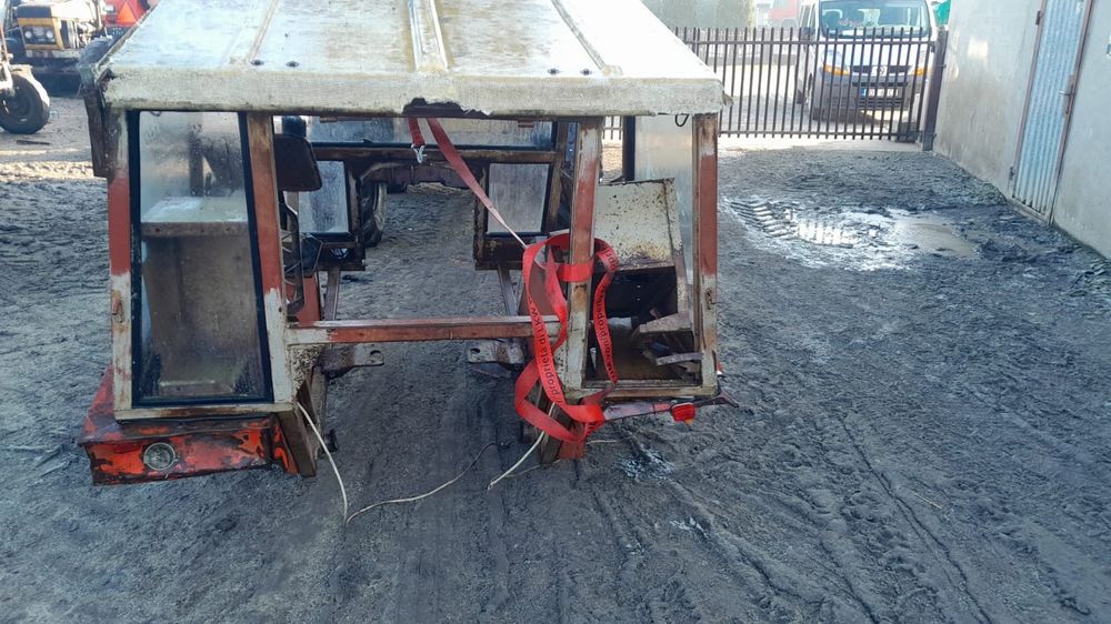 Części do kabiny szeroka zetor 6718 drzwi lewe