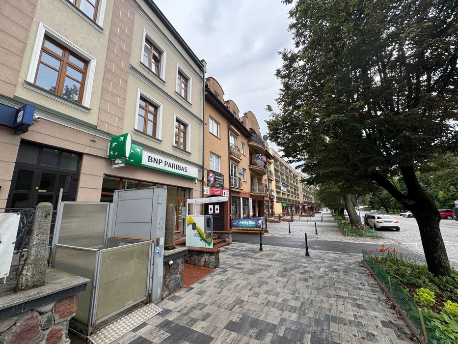 Wynajmę lokal po szkole językowej na biuro Olecko Plac Wolności 24A