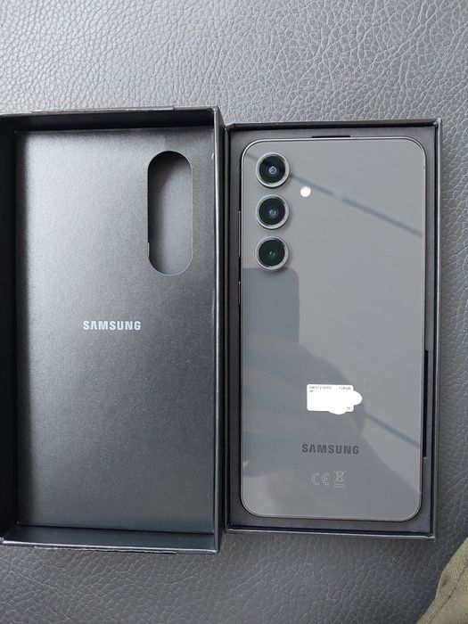 Samsung Galaxy S24 FE 8/128 GB tylko rozpakowany